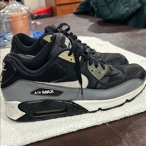 Nike Air Max 90( 2018) Low-Top Sneakers